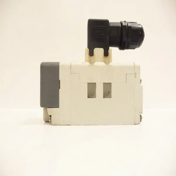 Pneumatic Solenoid Valve, VQ7-6-FPG-D-9NR, SMC, Japan